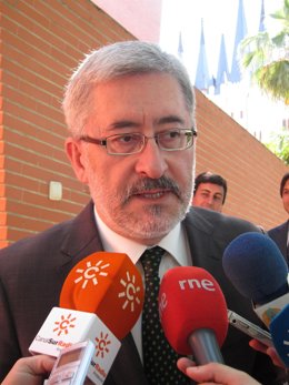 El Consejero De Economia, Innovación, Ciencia Y Empleo, Antonio Ávila