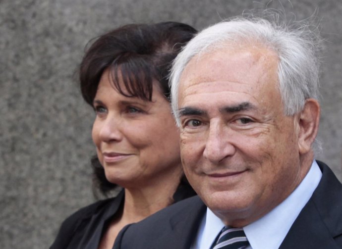 El ex director del FMI Dominique Strauss-Kahn y su mujer Anne Sinclair