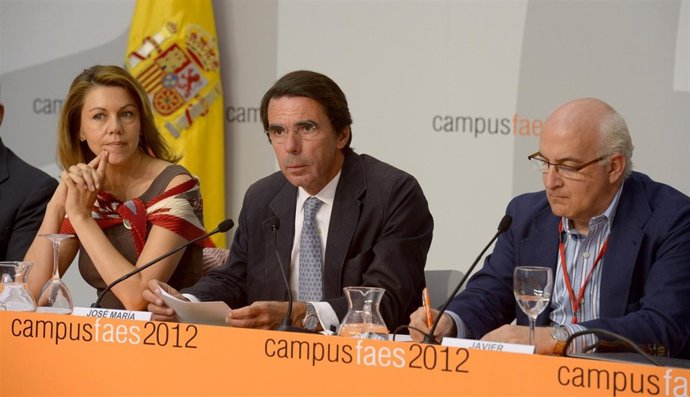 Cospedal Y Aznar En Los Cursos De La Faes