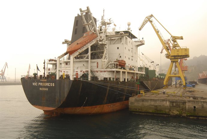 Descarga de perfiles de acero en Asturias