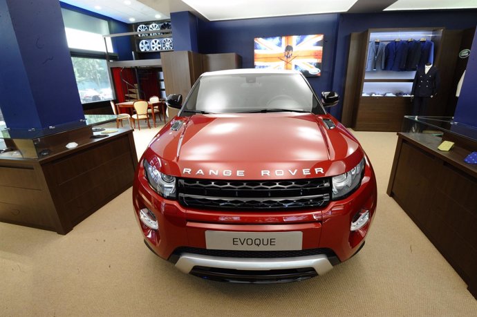 Land Rover abre la primera sastrería para coches del mundo 