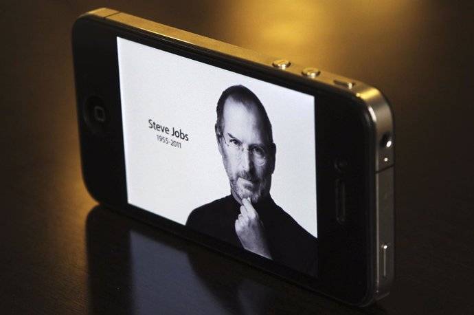 The Main Apple Inc Website Featuring Apple Co-Founder Steve Jobs Is Seen On An I
