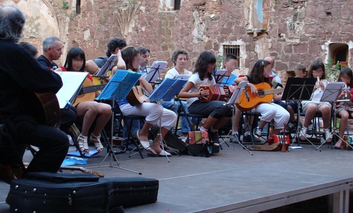 Alumnos De Escuela De Música De Gotor (Zaragoza)