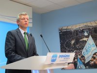 Rueda celebra que la "buena gestión" de Galicia permita que jubilados "no tengan" que adelantar dinero por sus fármacos