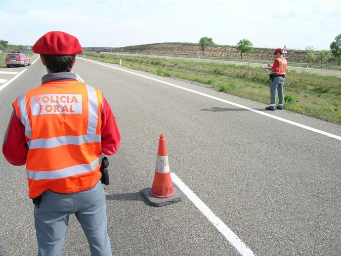 Control De Tráfico De La Policía Foral.