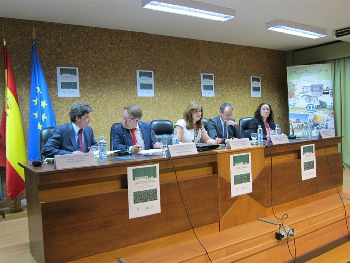 Víctor Del Moral  En La Inauguración De Curso De Verano En Cáceres