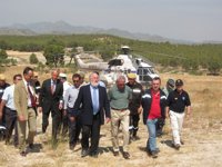 Incendios.- Valcárcel advierte que incendio de Murcia "no está estabilizado" y Cañete dice que "queda mucho trabajo"