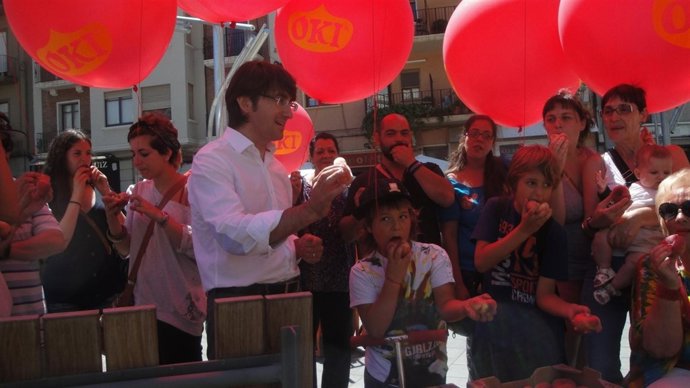 Manel Simon En La Presentación De Oki