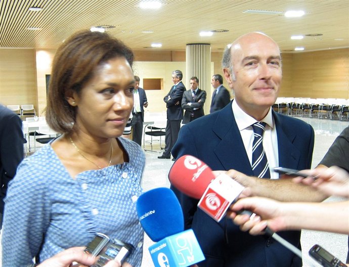 Lola Johnson Y Javier Marín