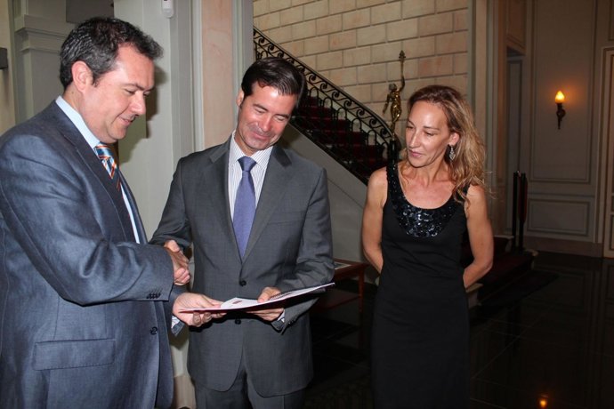 Espadas, Rus Y López.