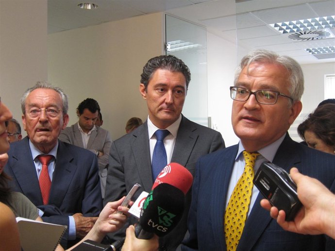 Asencio Atiende A Los Medios