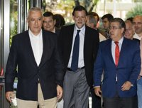 Rajoy dice que "ahora toca pisar el acelerador" y pide a las CC.AA. un "esfuerzo mayor" en los próximos meses