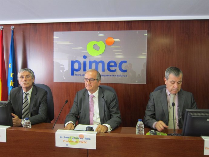 Luis Buil, Josep González y  Modest Guinjoan presentan el Informe Pimec 2012