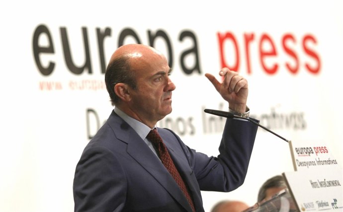 Luis De Guindos En Los Desayunos De Europa Press