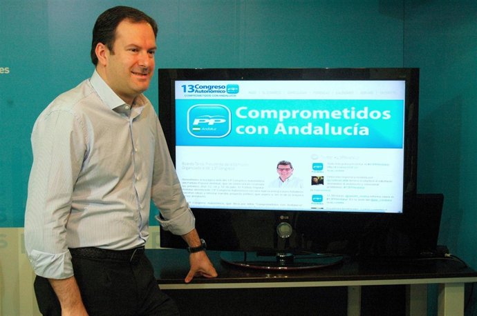 Adolfo Molina En La Sede Del PP