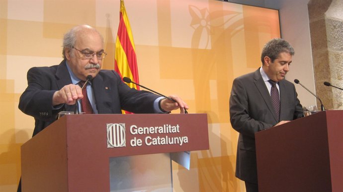 Andreu Mas-Colell Y Francesc Homs, En Rueda De Prensa Tras El Consell Executiu