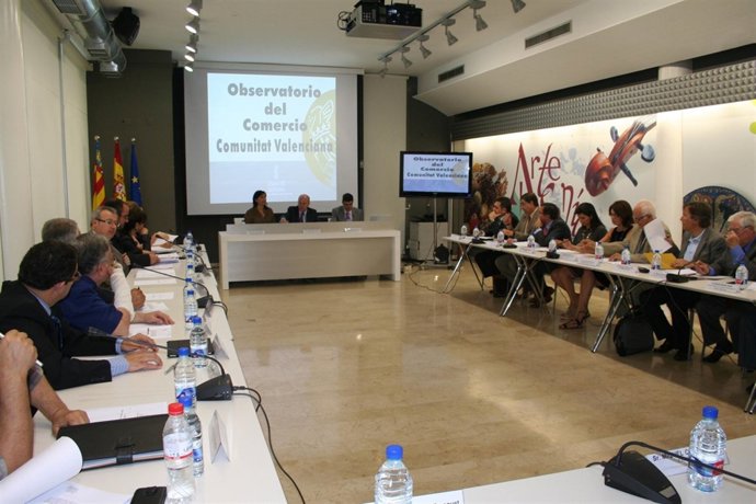 Buch Preside La Reunión Del Observatorio De Comercio Valenciano.