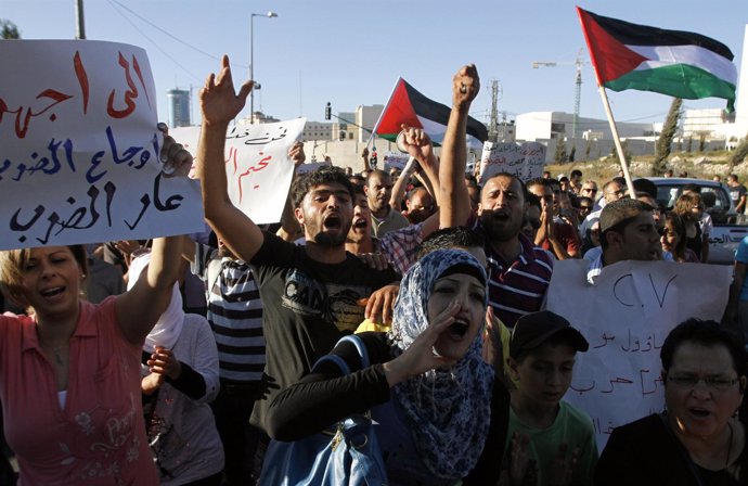 Concentración palestina en Cisjordania contra los acuerdos de Oslo con Israel