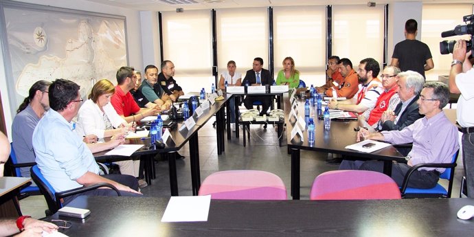 Castellano Con Representantes De Los Grupos Parlamentarios Y Técnicos 