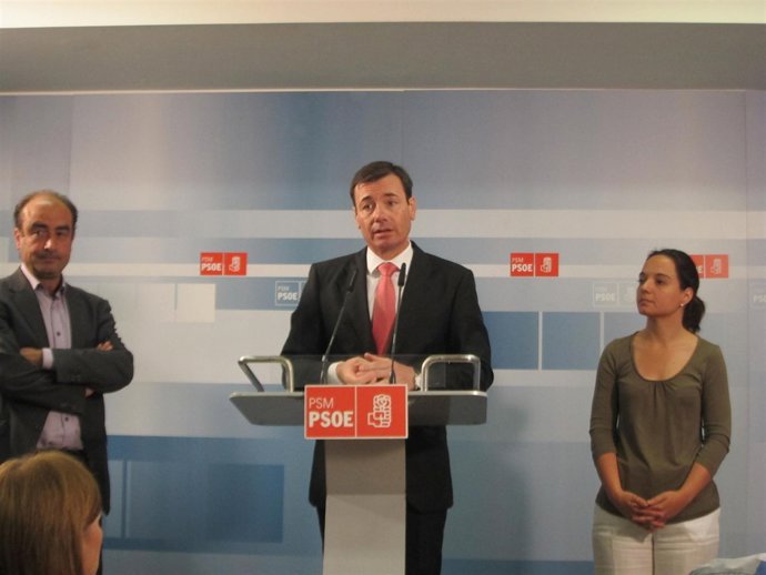 El líder de los socialistas Madrileños, Tomás Gómez, en su acto de este miércole
