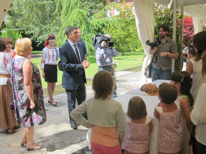 Recepción a los niños de Chernobil.