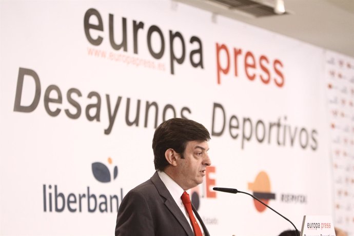 Víctor Sánchez en los Desayunos Deportivos de Europa Press