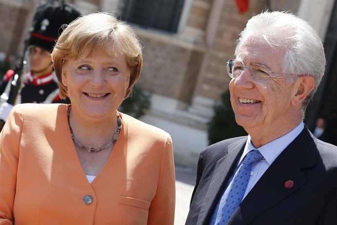 Angela Merkel y Mario Monti se reúnen en Roma