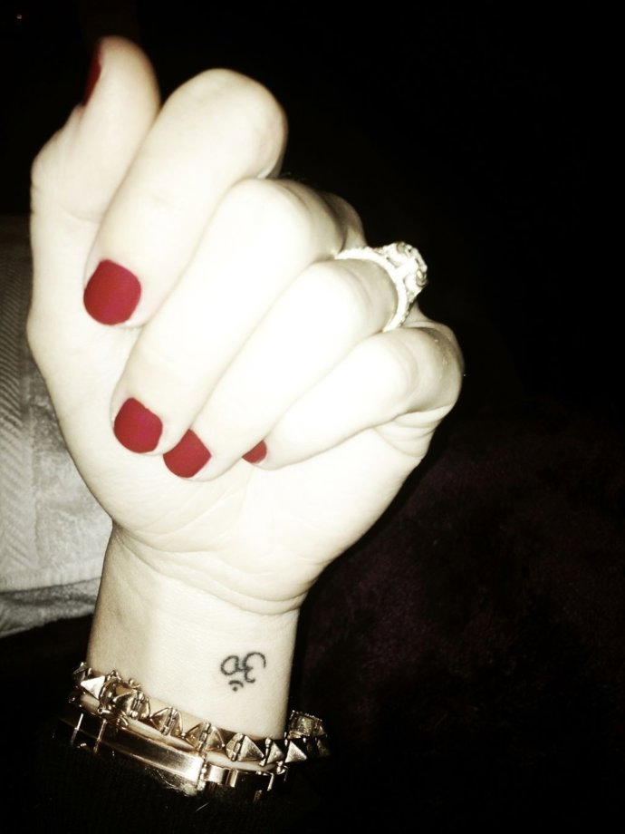 Miley Cyrus y su nuevo tatuaje