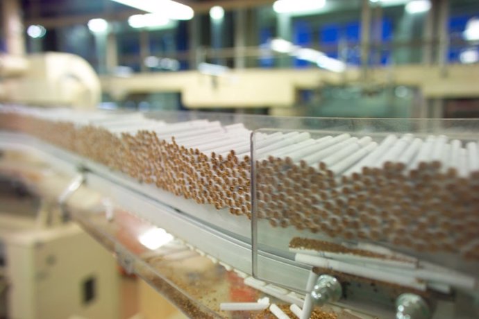Fábrica De Cigarrillos, De Philip Morris