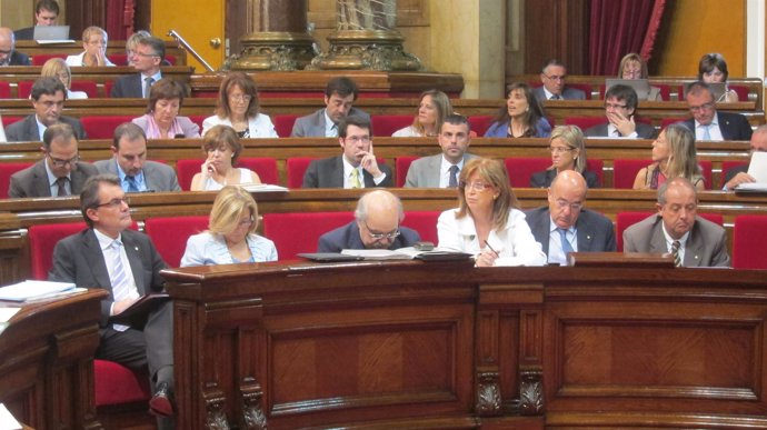 A.Mas, J.Ortega, A.Mas-Colell, I.Rigau, B.Ruiz Y F.Puig, En El Parlament