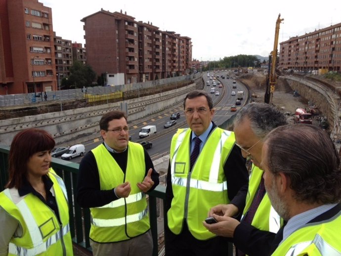 Bilbao, Azkuna y Garamendi visitan las obras de los accesos por San Mamés