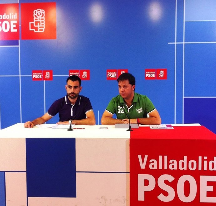 Los socialistas García (i) y De la Iglesia (d)