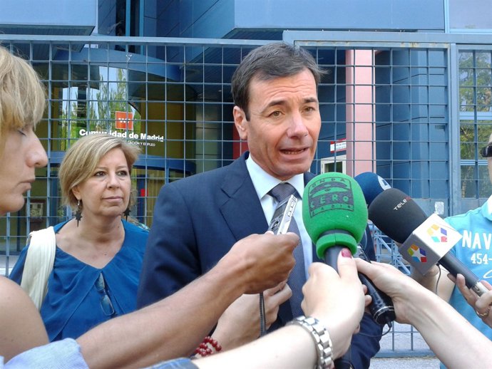 Gómez tras visitar el Servicio Regional de Empleo