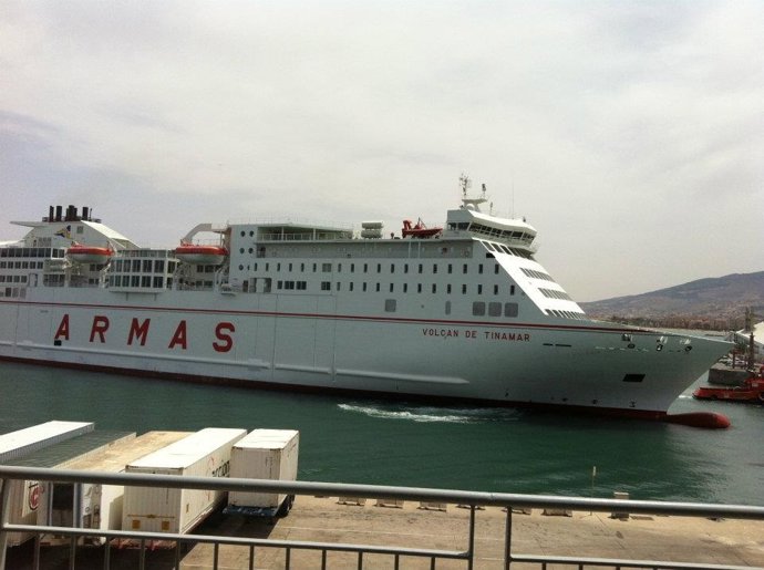 Buque Entre Motril (Granada) Y Melilla