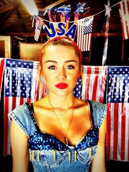 Miley Cyrus celebrando el '4 de julio'