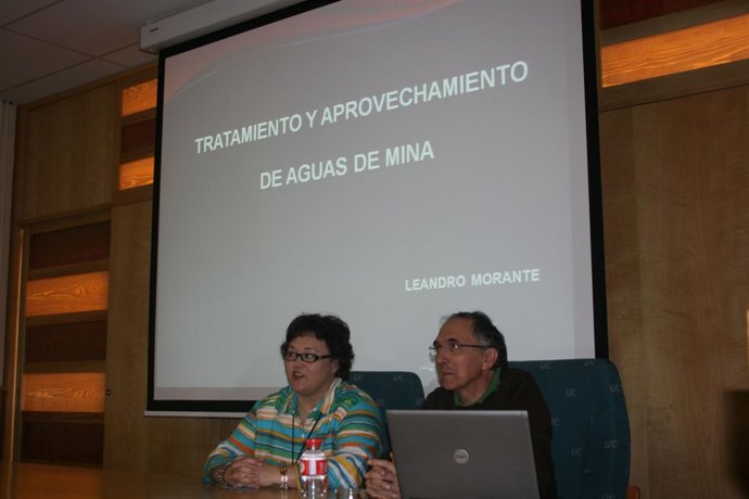 Leandro Morante, del CIMA, en el curso de la UC
