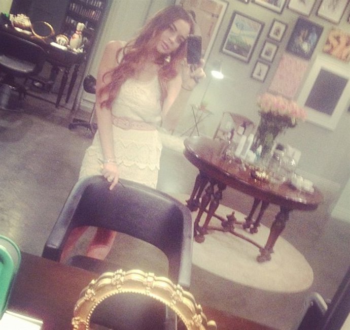 Lindsay Lohan se ha teñido el pelo de naranja 