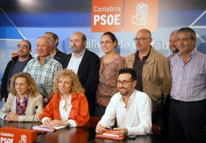 Díaz Tezanos con los alcaldes y portavoces socialistas