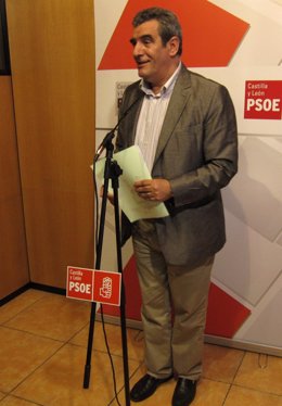 El secretario general del PSCyL-PSOE, Julio Villarrubia