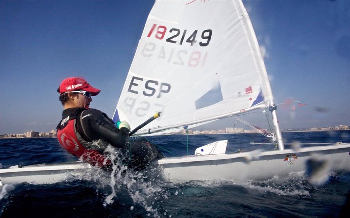 La regatista tinerfeña Alicia Cebrián en el Europeo de vela de Laser