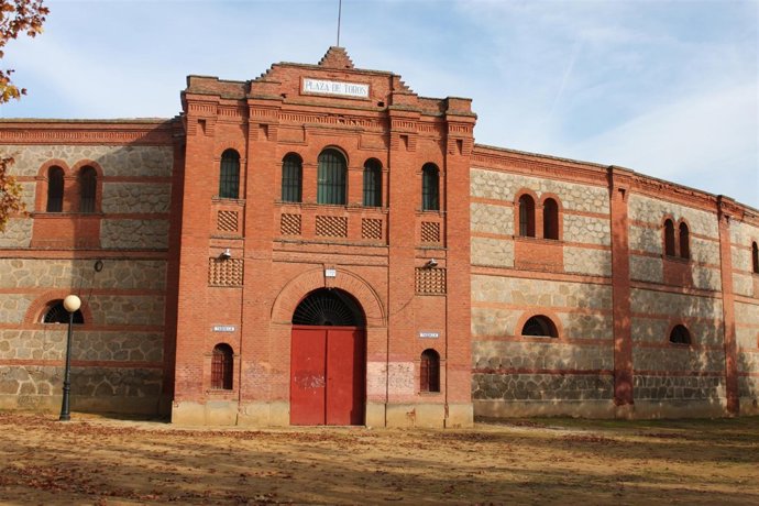 PLAZA DE TOROS , TALAVERA