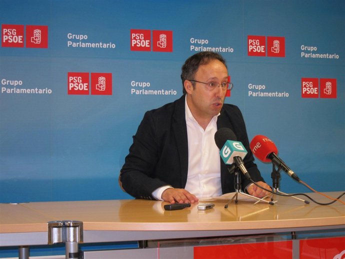 El Diputado Socialista Juan Carlos Francisco Rivera En Rueda De Prensa