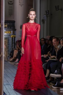 Desfile de Valentino en la Semana de la Atla Costura de París 