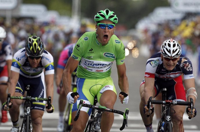 El corredor eslovaco Peter Sagan celebra su tercera victoria en el Tour