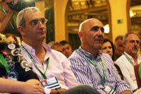 Ruiz y De Bernardo alejan una posible candidatura única a liderar el PA al no renunciar a la Secretaría General