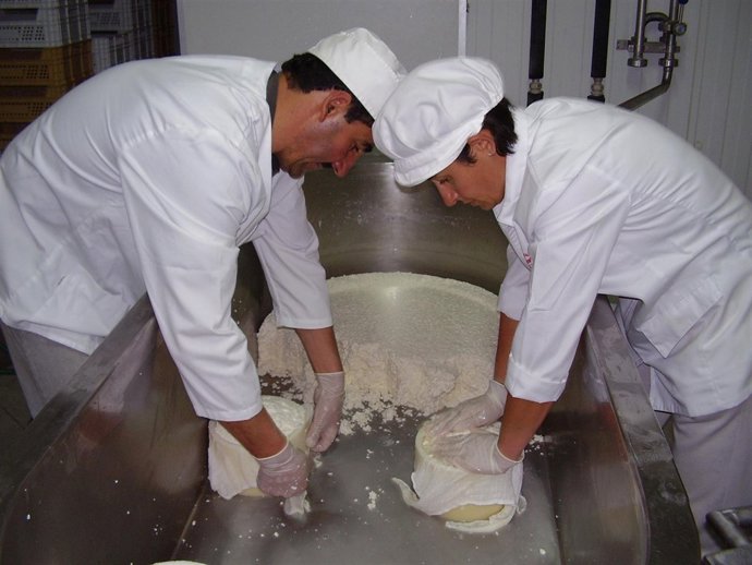 Elaboración de los quesos Campo-Prieto