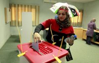 La participación en las primeras elecciones democráticas de Libia en décadas ronda el 60%