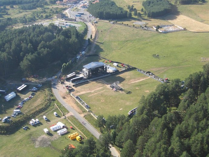 Finca De Hoyos Del Espino (Ávila) Que Acoge Músicos En La Naturaleza