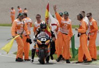 Marc Márquez domina en Sachsenring y afianza su liderato en Moto2