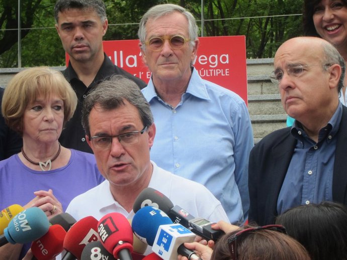 El presidente Artur Mas junto a Boi Ruiz, Xavier Trias, Ivan Tibau 